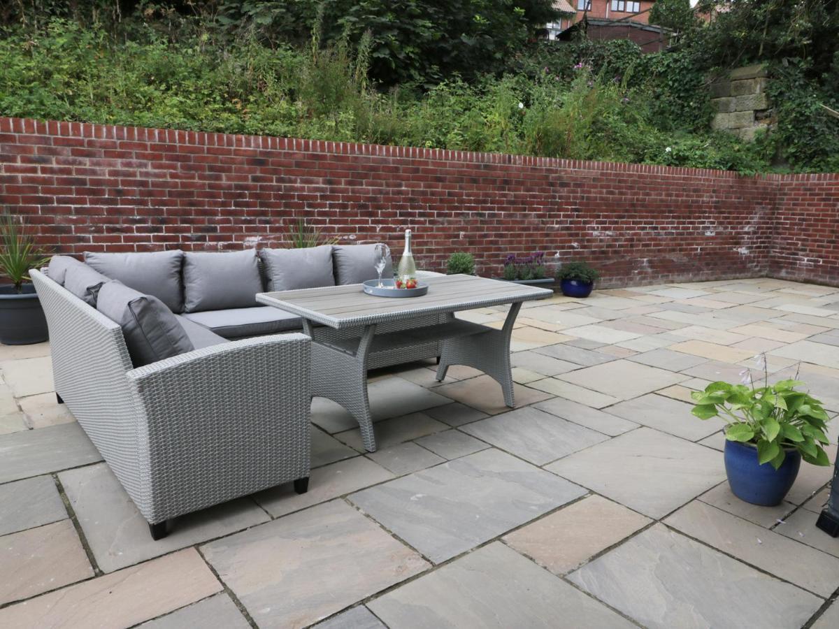 The Office Gardens, Apartment 1 Whitby Exteriér fotografie